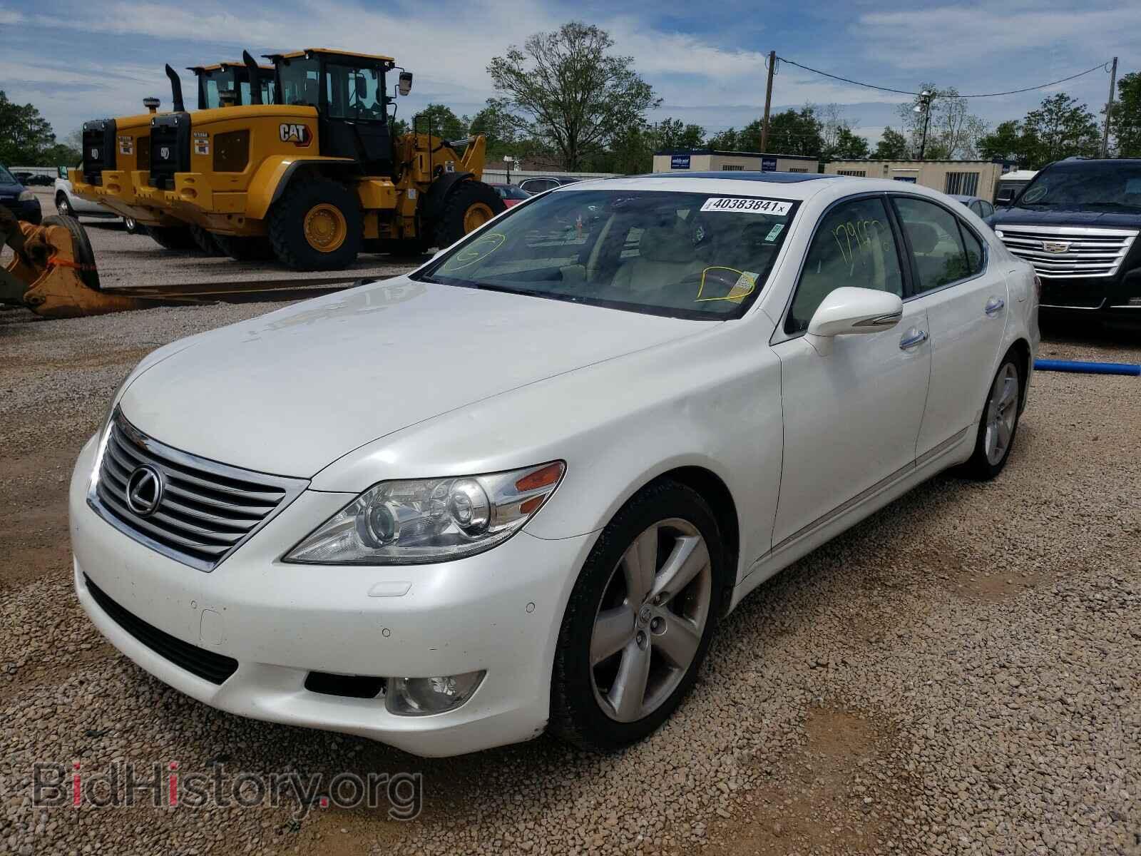 2012 LEXUS LS460 - VIN: JTHBL5EF4C5113112 - Photo 2