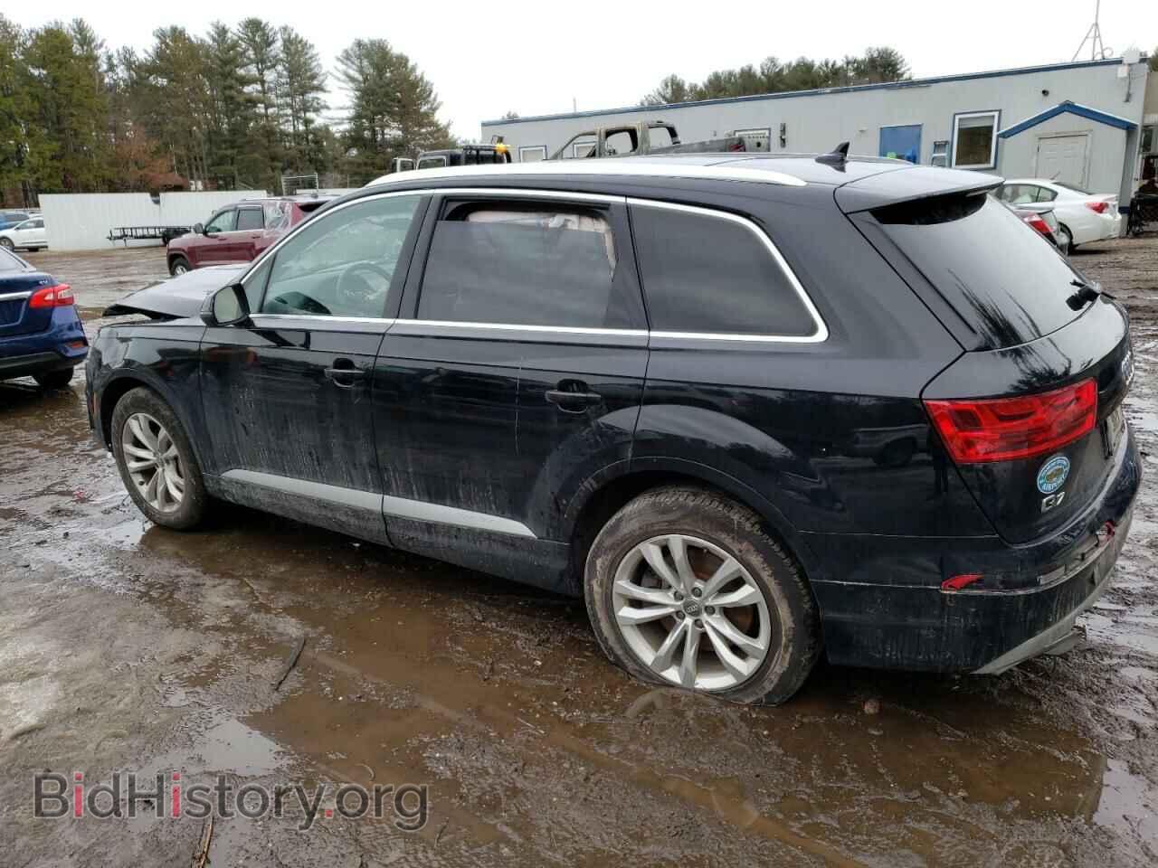2017 AUDI Q7 - VIN: WA1LAAF7XHD048141 - Фото 2