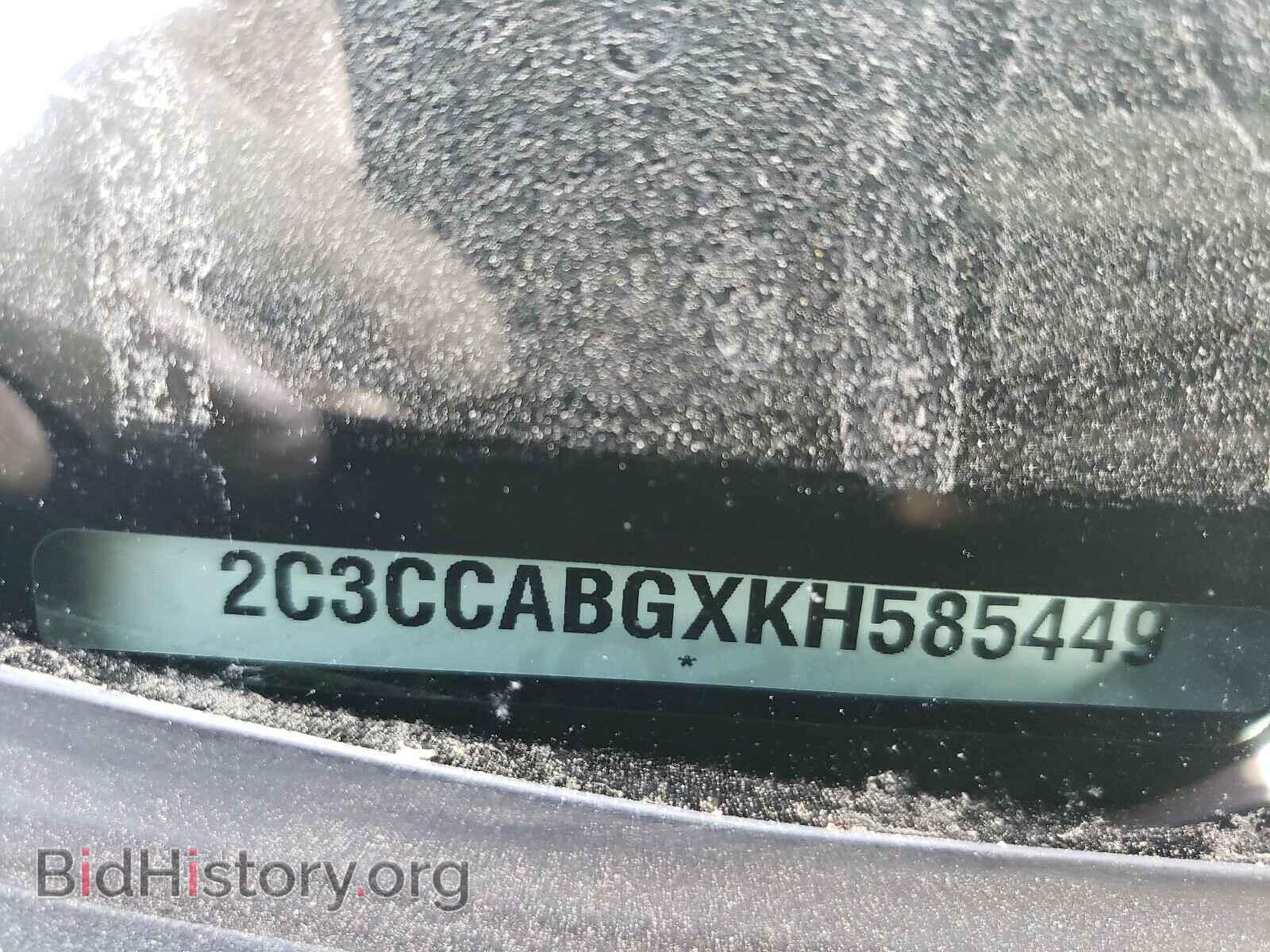 2019 CHRYSLER 300 - VIN: 2C3CCABGXKH585449 - Фото 10