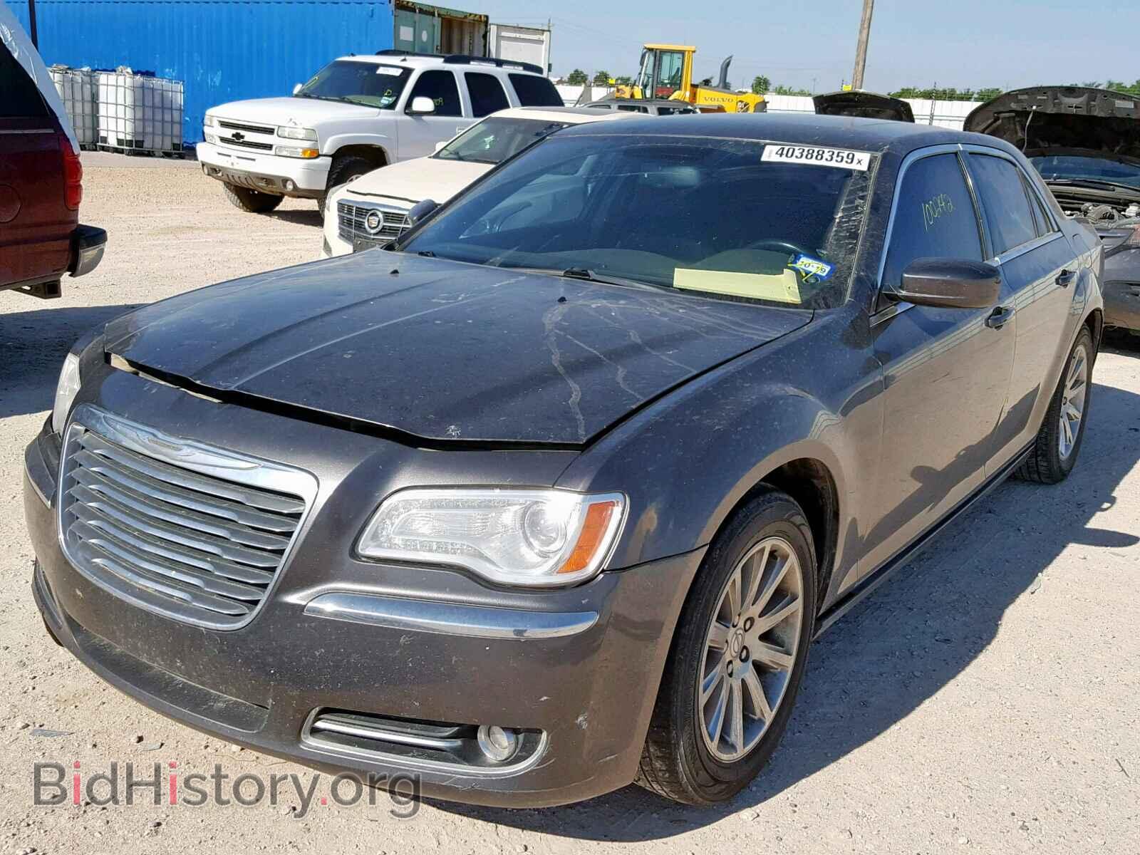 2013 CHRYSLER 300 - VIN: 2C3CCAAG6DH577353 - Фото 2