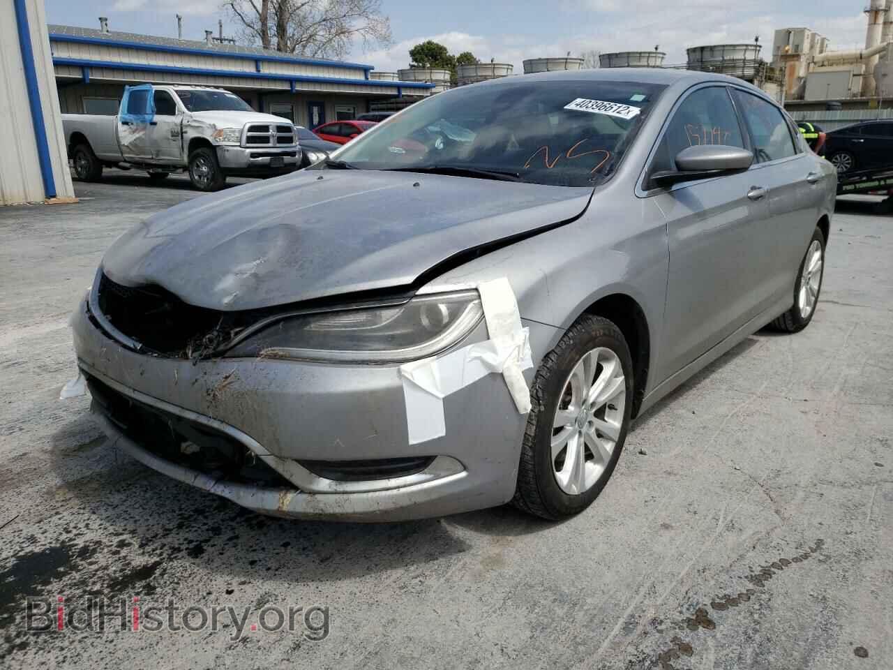 2015 CHRYSLER 200 - VIN: 1C3CCCAB3FN651371 - Фото 2