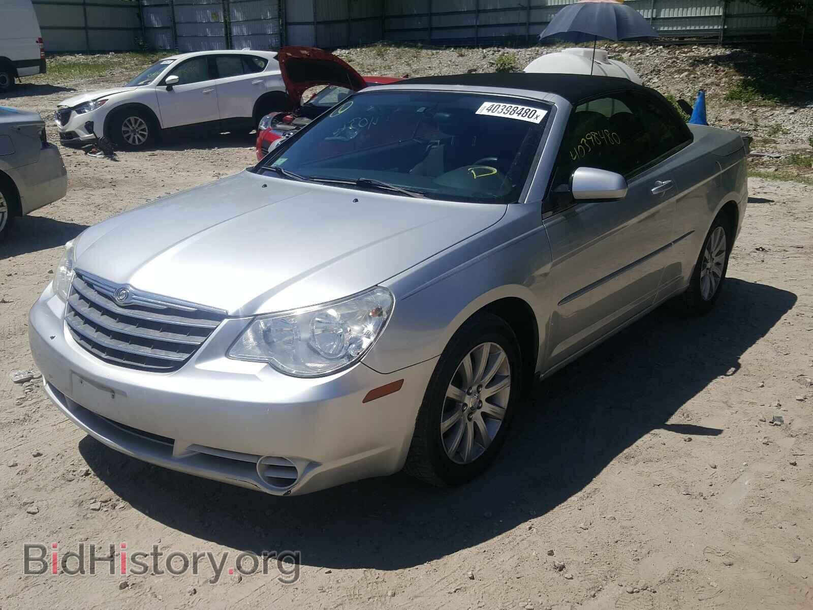 2010 CHRYSLER SEBRING - VIN: 1C3BC5EDXAN177334 - Фото 2