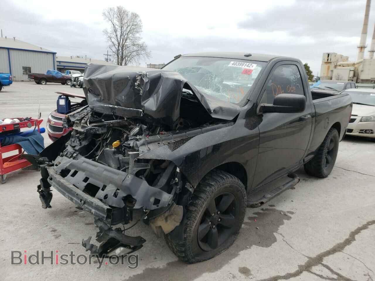 2015 RAM 1500 - VIN: 3C6JR6AG1FG545113 - Photo 2
