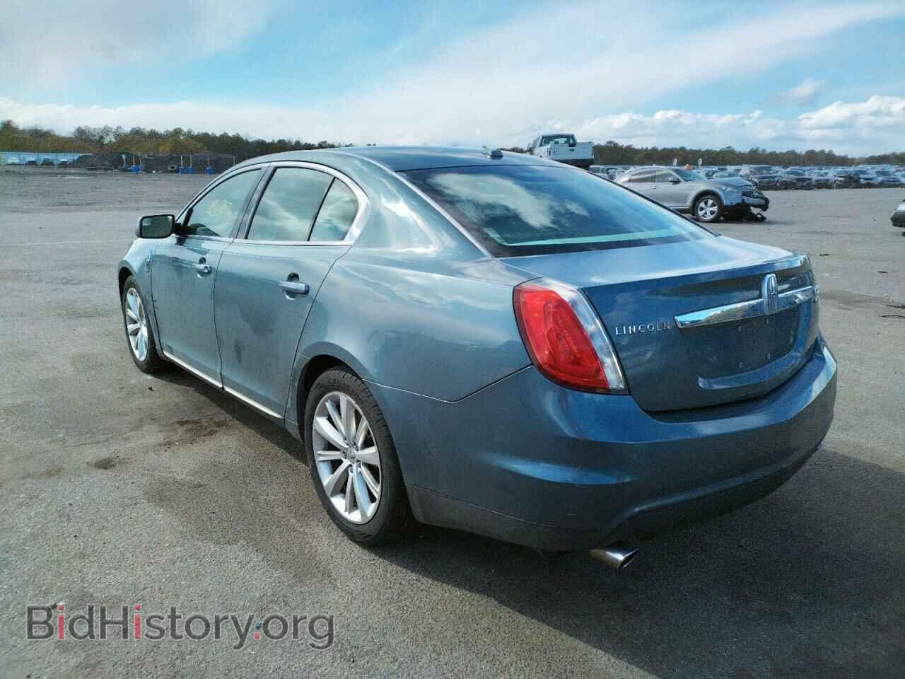 2010 LINCOLN MKS - VIN: 1LNHL9FT3AG600676 - Фото 3