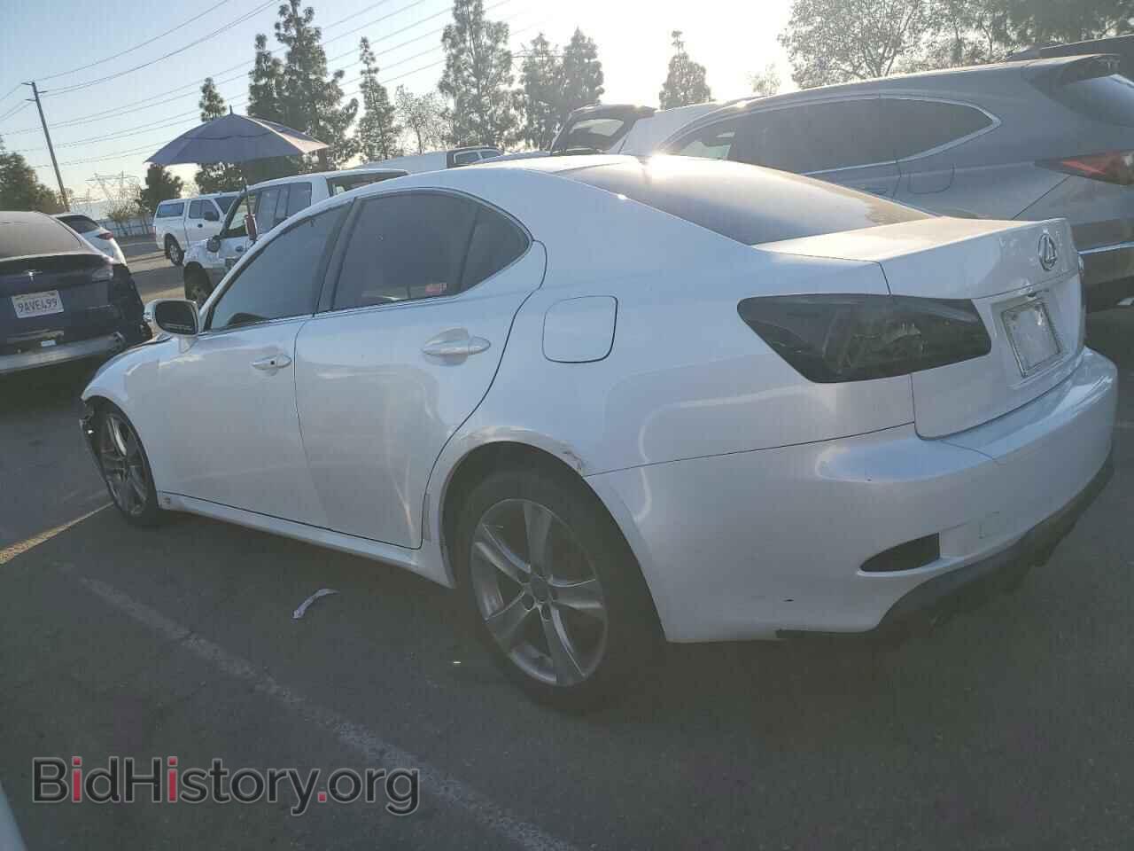 2011 LEXUS IS - VIN: JTHBF5C23B5147760 - Фото 2
