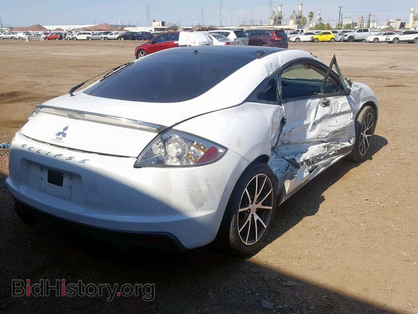 2011 MITSUBISHI ECLIPSE - VIN: 4A31K5DF9BE012192 - Photo 4