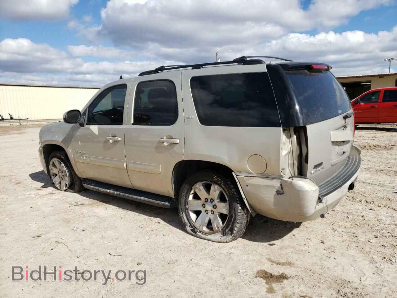 2007 GMC YUKON - VIN: 1GKFC13J17R168462 - Фото 2