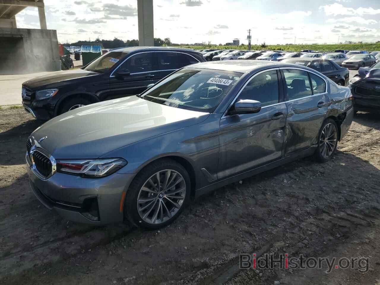 Photo WBA53BH01MWX03782 - BMW 5 SERIES 2021