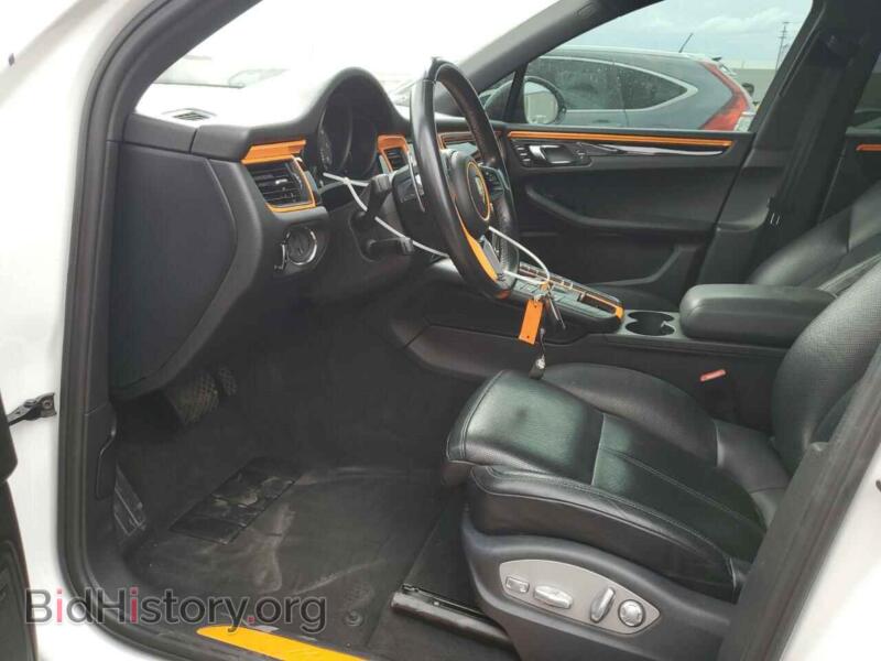 2016 Porsche MACAN (VIN WP1AB2A5XGLB51682) — photo 7 of 13