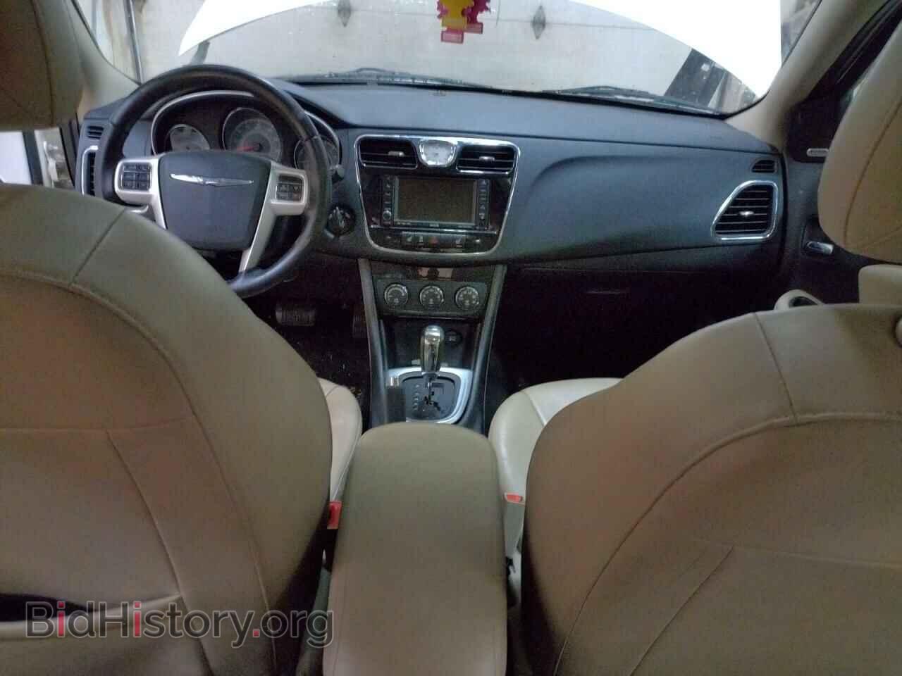 2011 CHRYSLER 200 - VIN: 1C3BC2FGXBN517476 - Фото 8