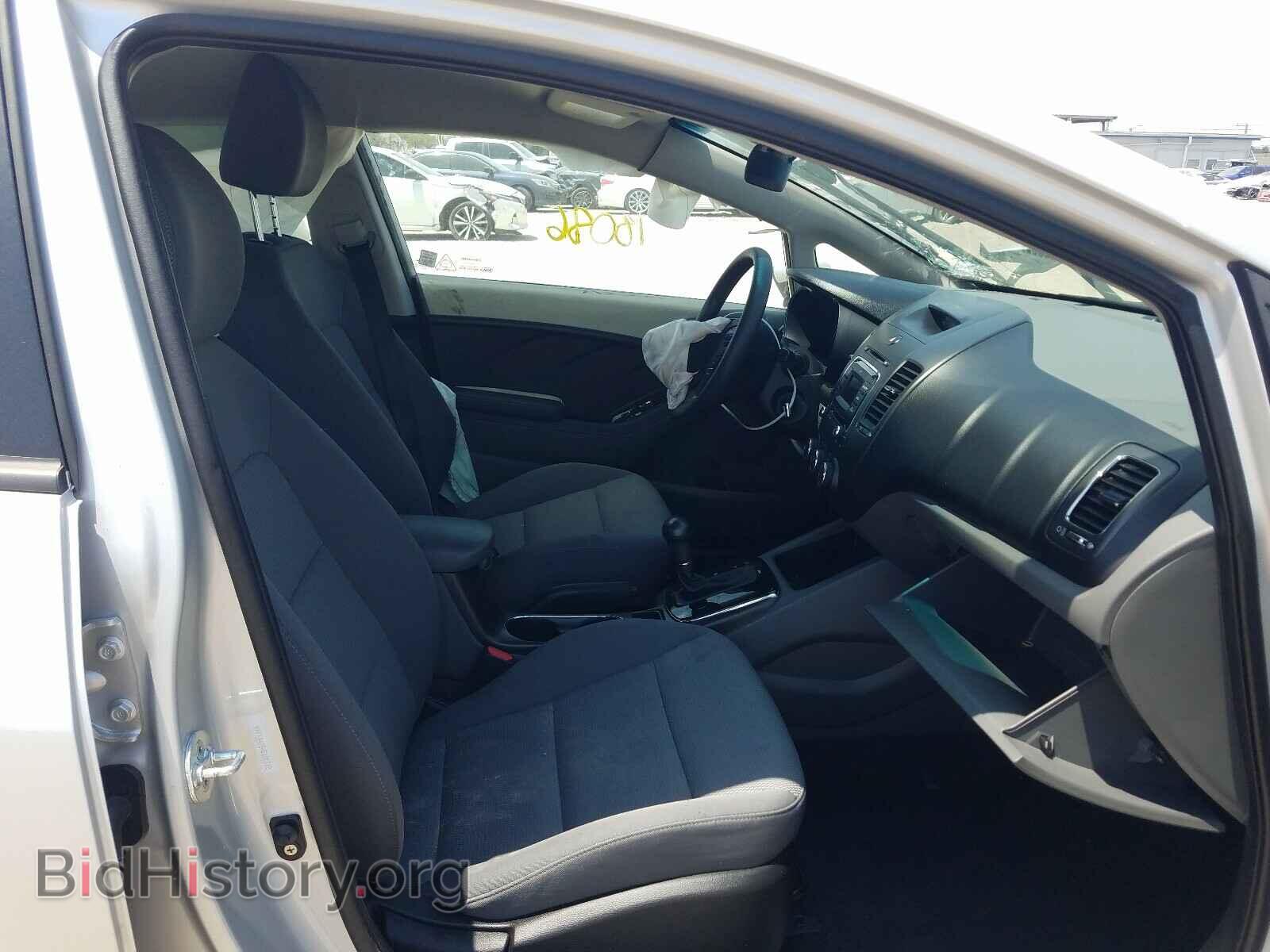 2017 KIA FORTE - VIN: 3KPFK4A75HE100718 - Photo 5