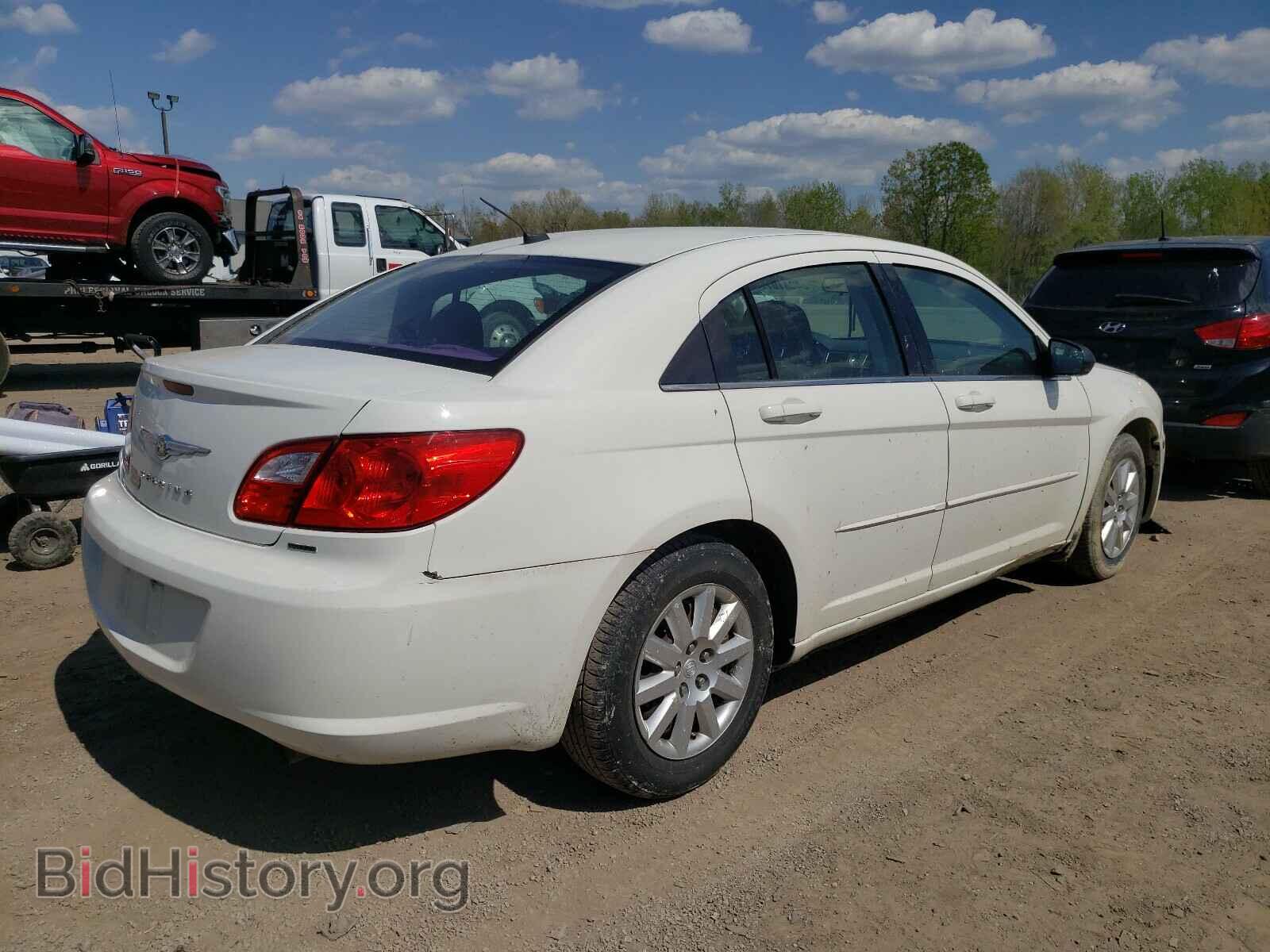 2010 CHRYSLER SEBRING - VIN: 1C3CC4FB2AN192647 - Фото 4