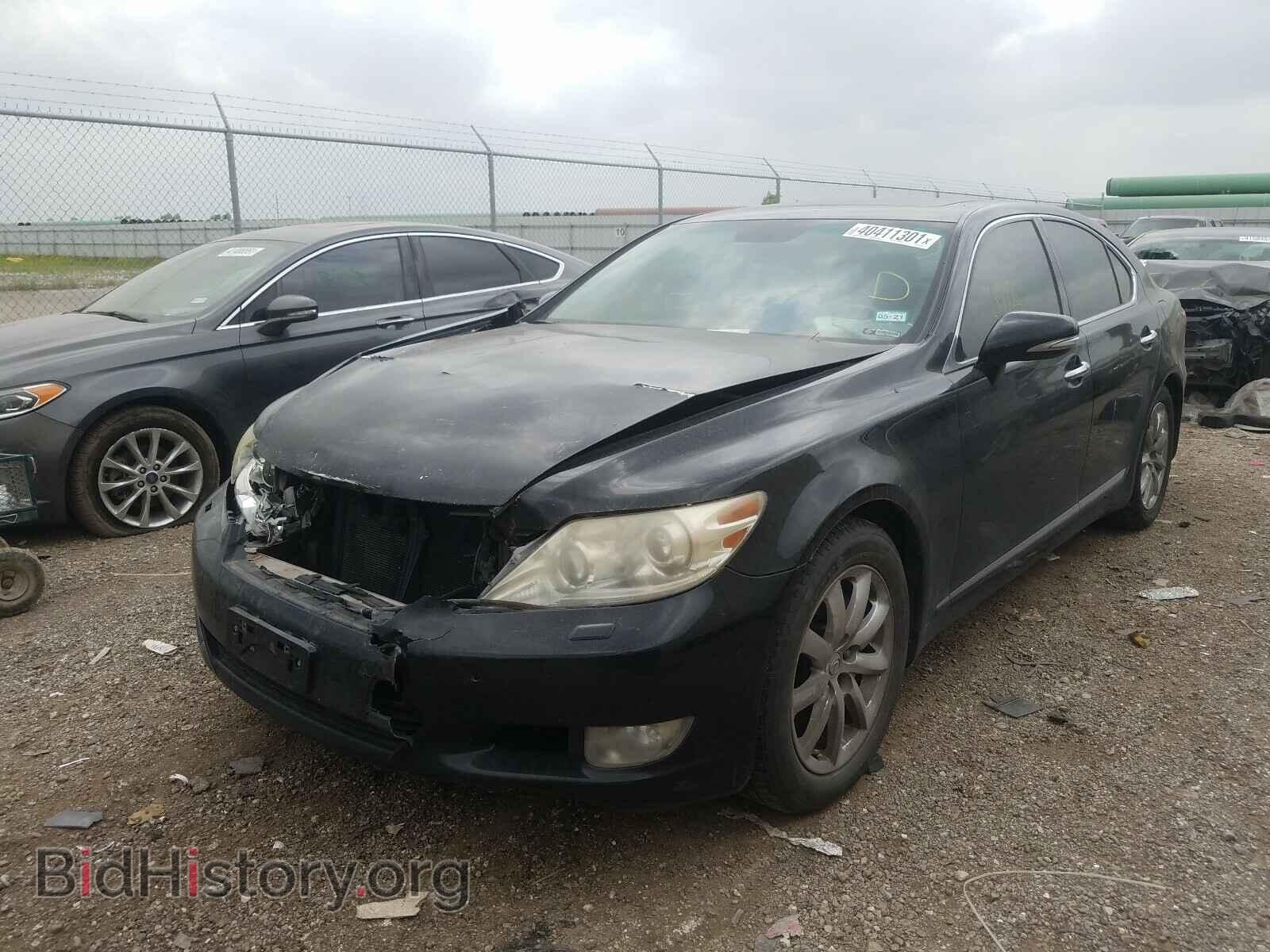 2010 LEXUS LS460 - VIN: JTHBL5EF3A5097370 - Photo 2