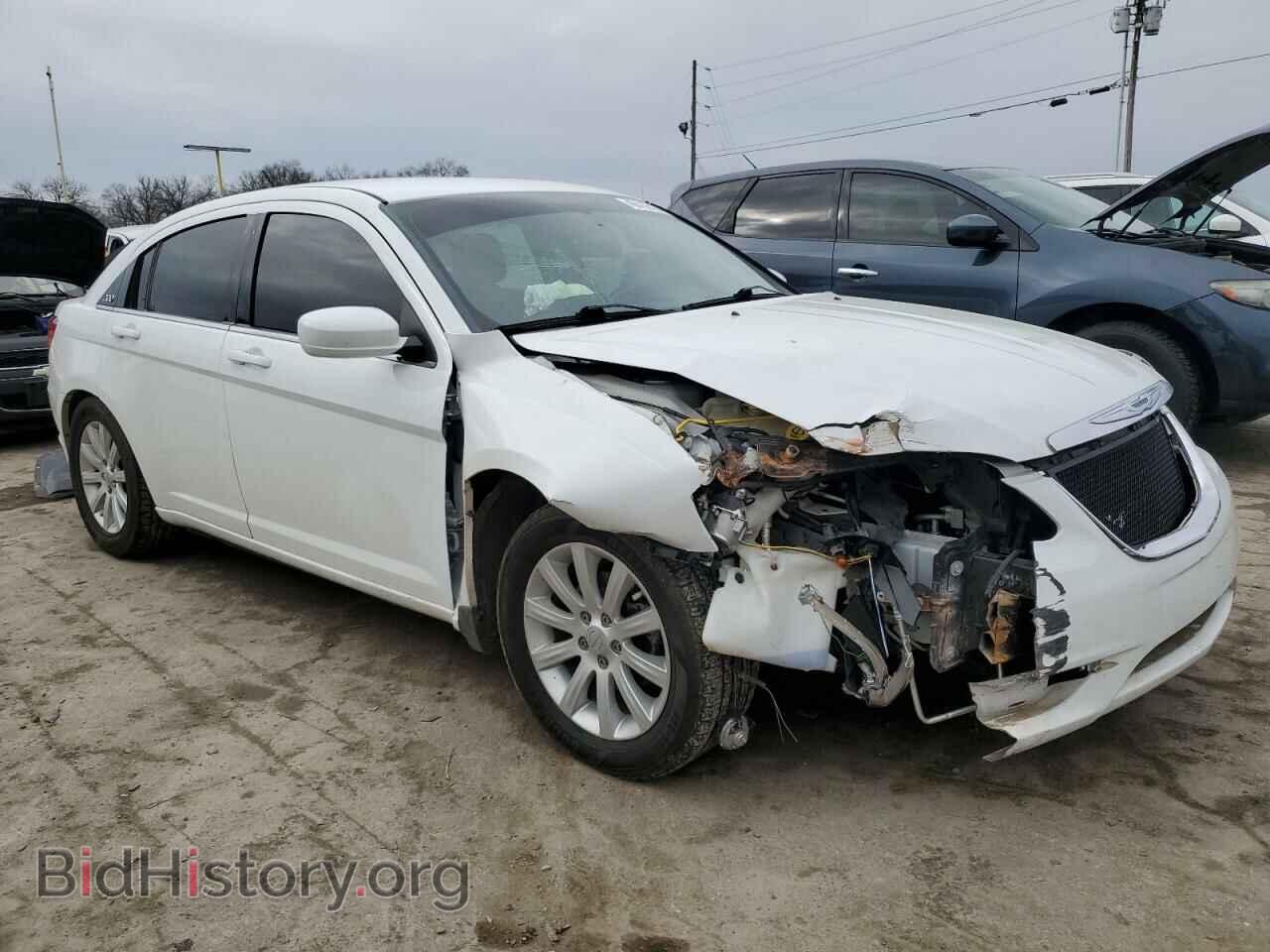 2012 CHRYSLER 200 - VIN: 1C3CCBBB2CN164182 - Фото 4