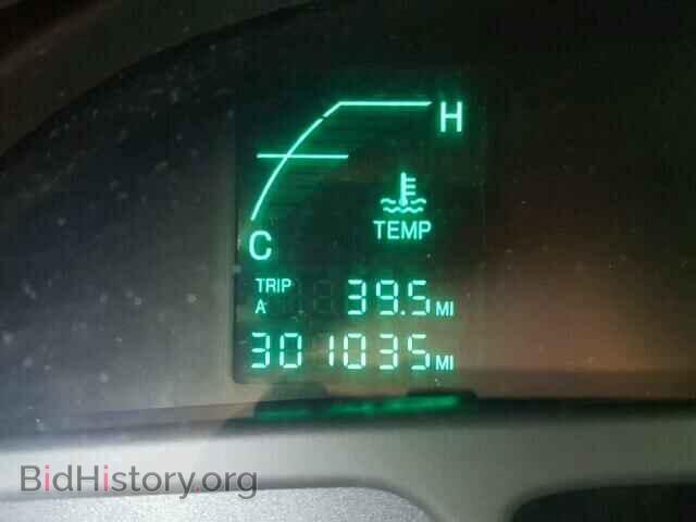 2004 CADILLAC DEVILLE - VIN: 1G6KD54Y74U112161 - Photo 8