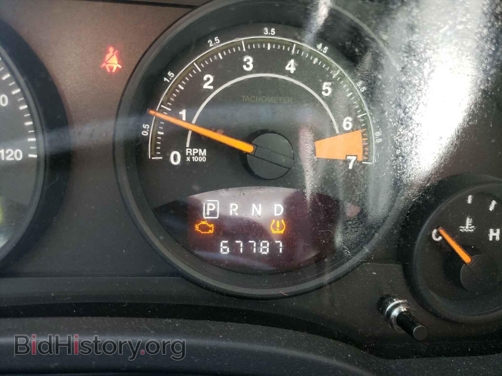2014 JEEP COMPASS - VIN: 1C4NJDBB4ED880029 - Фото 8