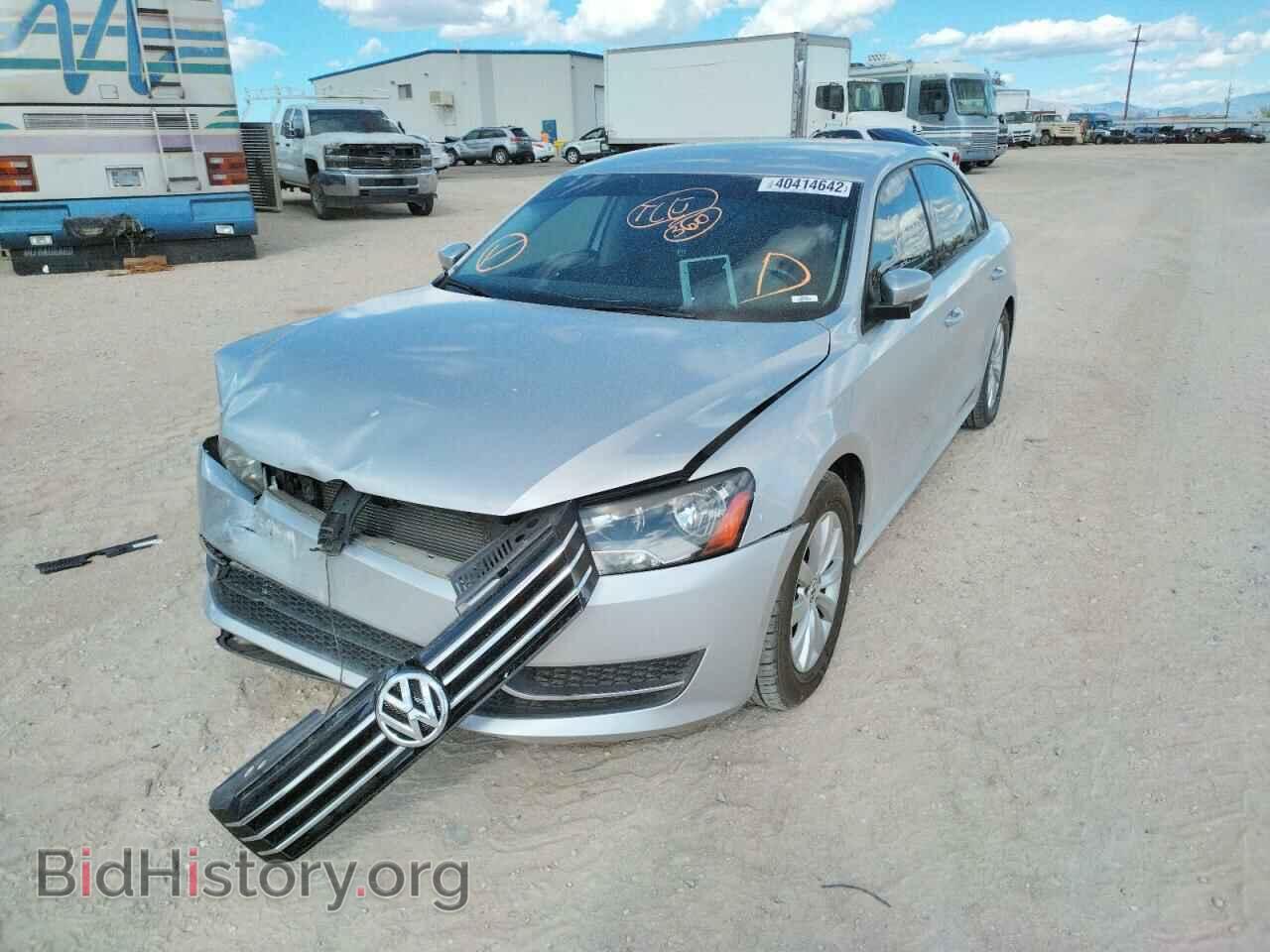 2015 VOLKSWAGEN PASSAT - VIN: 1VWAT7A36FC057580 - Фото 2