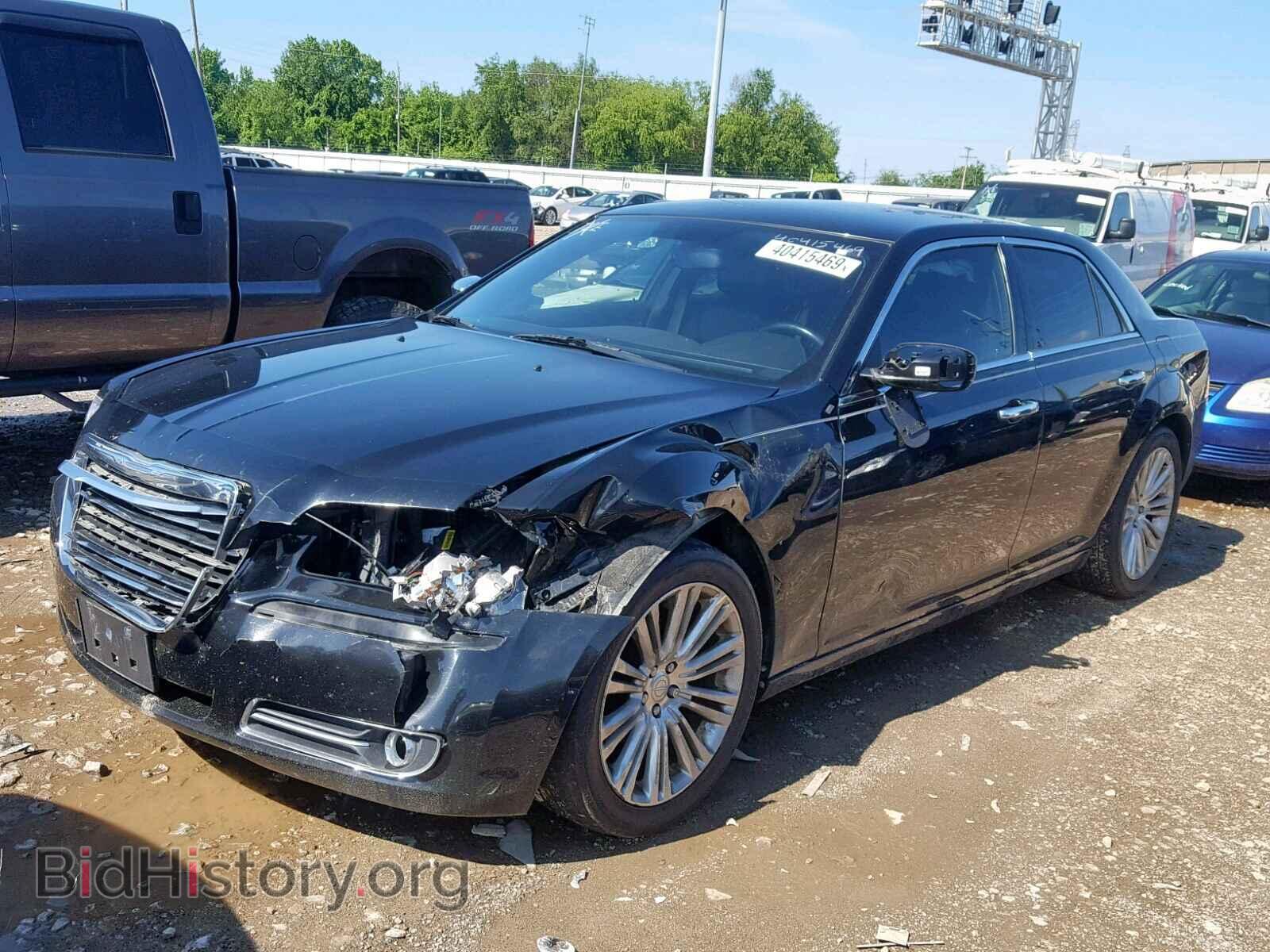 2011 CHRYSLER 300 - VIN: 2C3CA5CG4BH599441 - Фото 2
