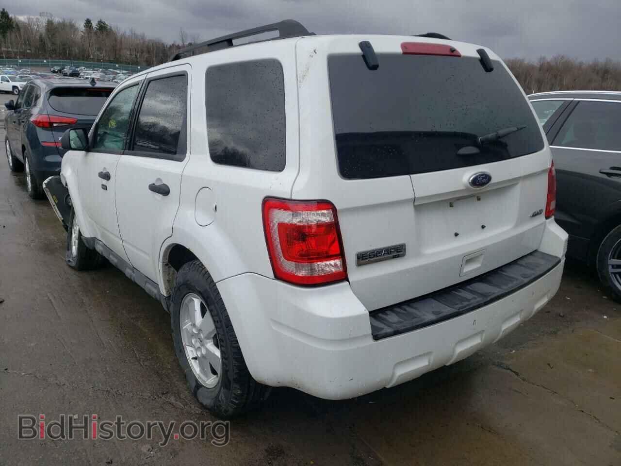 2011 FORD ESCAPE - VIN: 1FMCU0D72BKC31588 - Фото 3