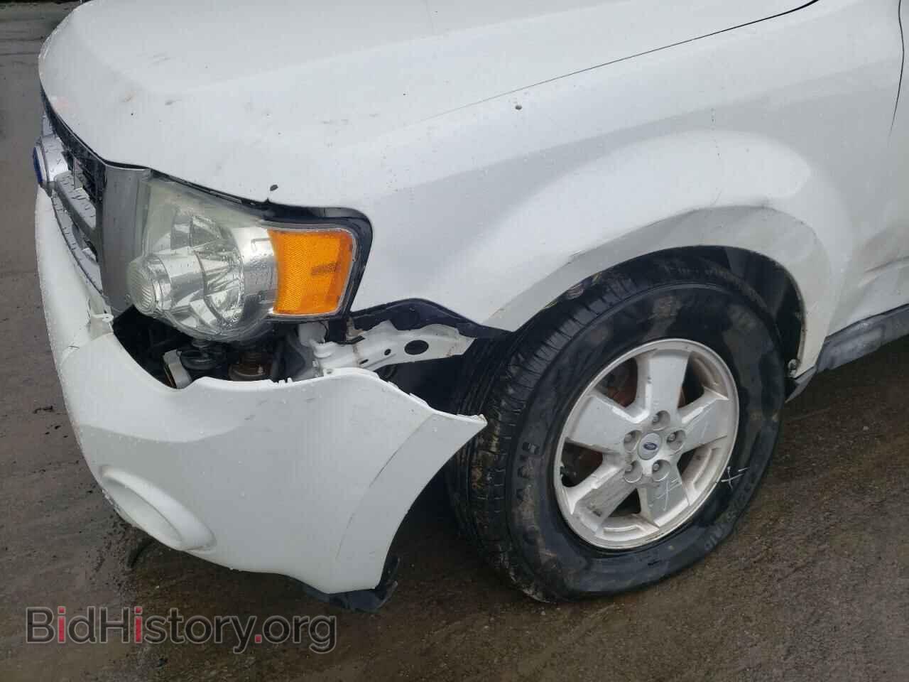 2011 FORD ESCAPE - VIN: 1FMCU0D72BKC31588 - Фото 9