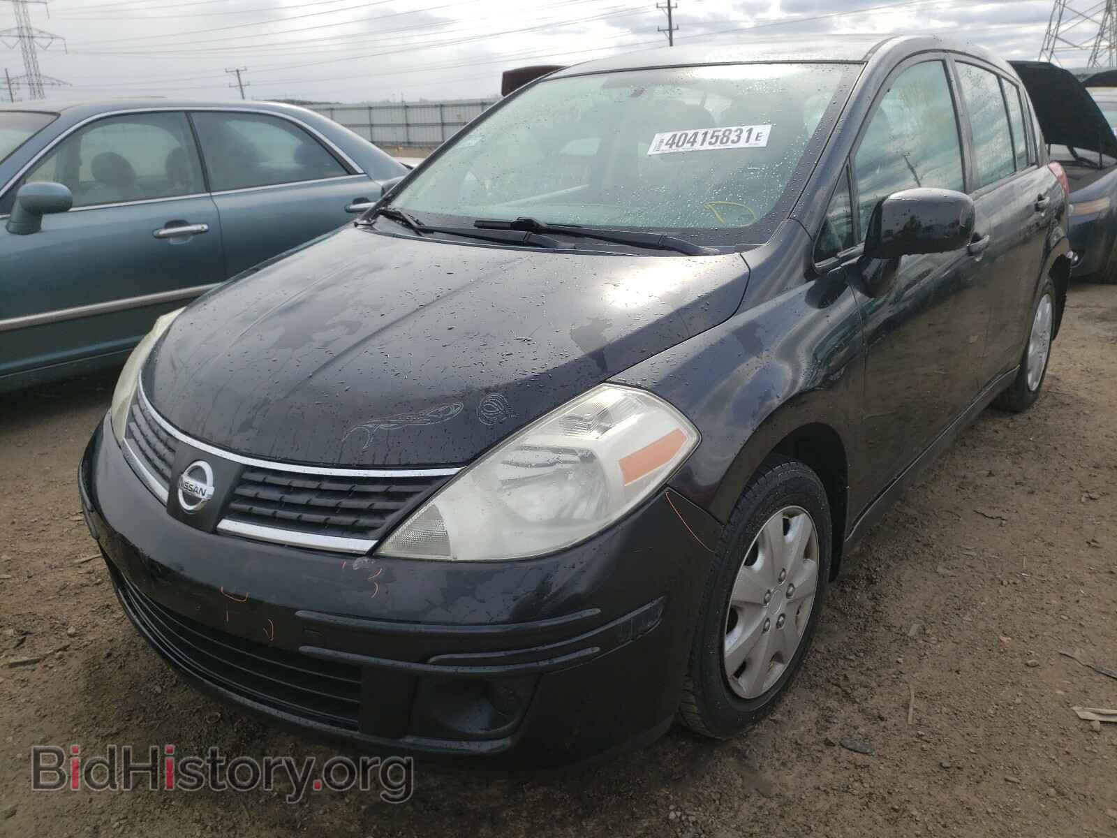 2007 NISSAN VERSA - VIN: 3N1BC13E47L396995 - Фото 2