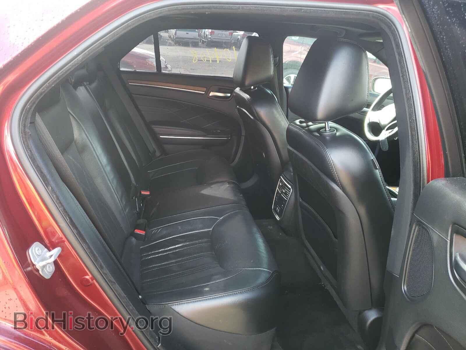 2016 CHRYSLER 300 - VIN: 2C3CCASG8GH208562 - Фото 6