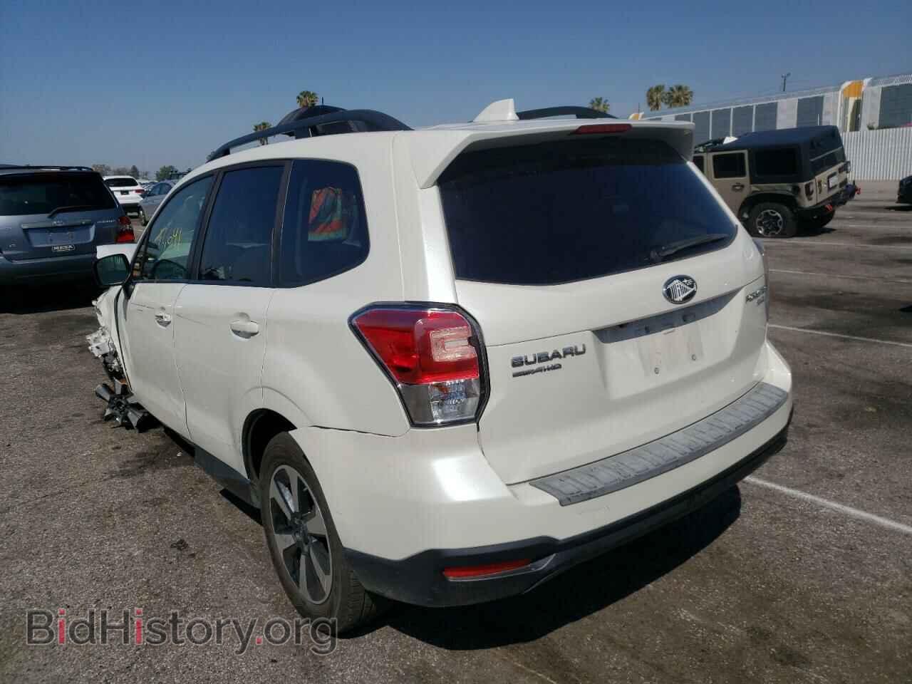 2017 SUBARU FORESTER - VIN: JF2SJAEC1HH585619 - Фото 3