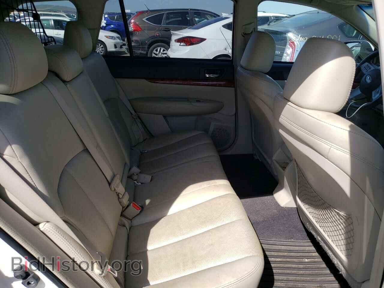 2010 SUBARU OUTBACK - VIN: 4S4BRELC6A2334777 - Photo 6