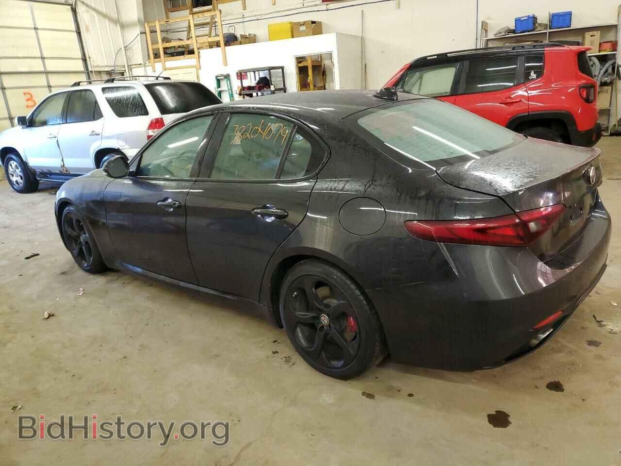 2018 ALFA ROMEO GIULIA - VIN: ZARFAEBN4J7568084 - Photo 2