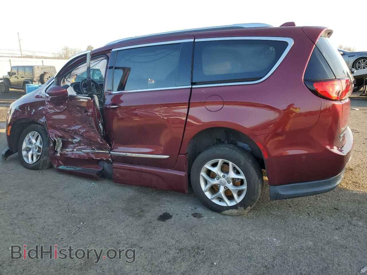 2020 CHRYSLER PACIFICA - VIN: 2C4RC1EG9LR107701 - Photo 2