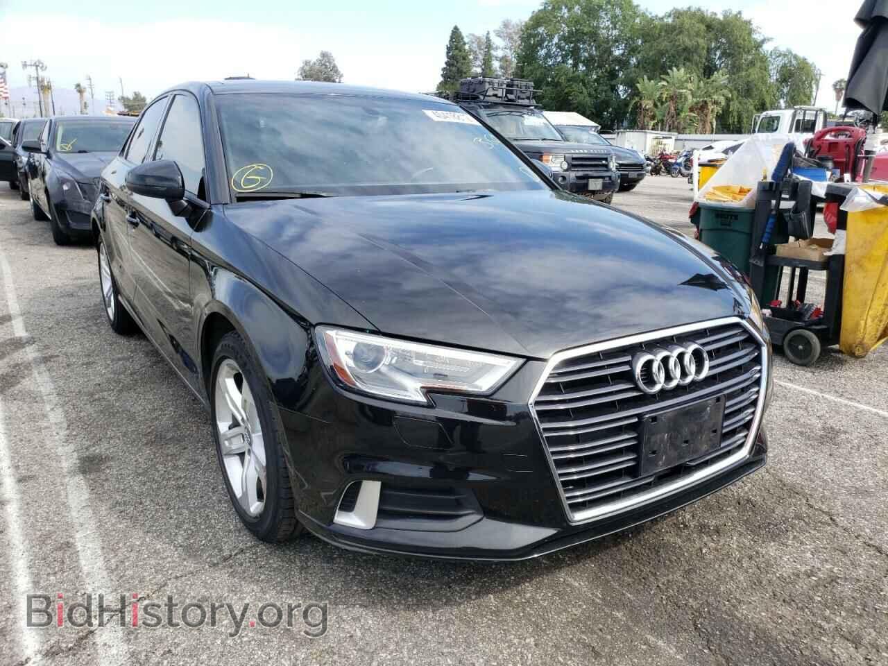 Фотография WAUAUGFF1H1038059 - AUDI A3 2017
