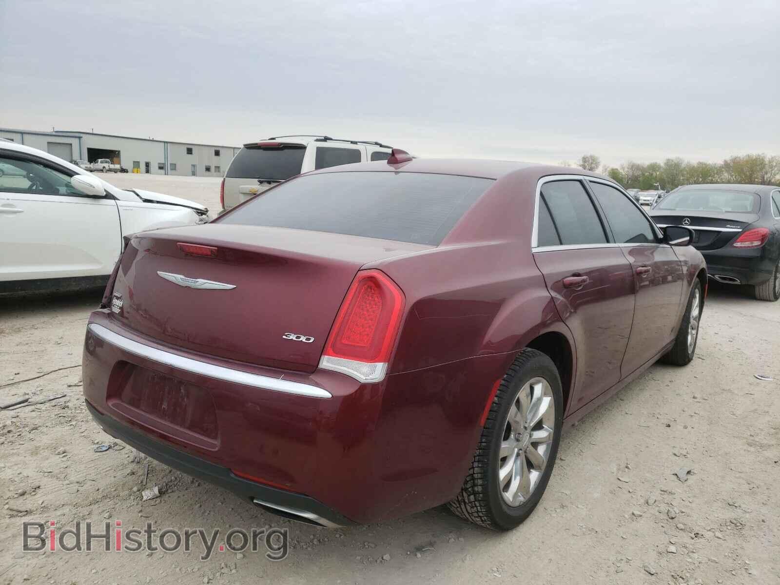 2016 CHRYSLER 300 - VIN: 2C3CCARG4GH217099 - Фото 4