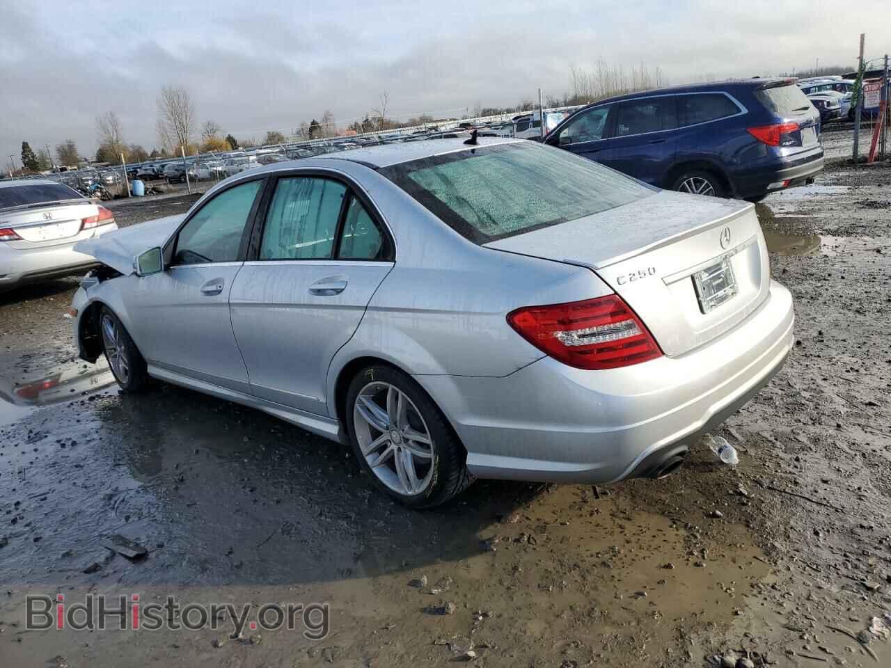 2013 MERCEDES-BENZ C-CLASS - VIN: WDDGF4HB2DR253676 - Фото 2