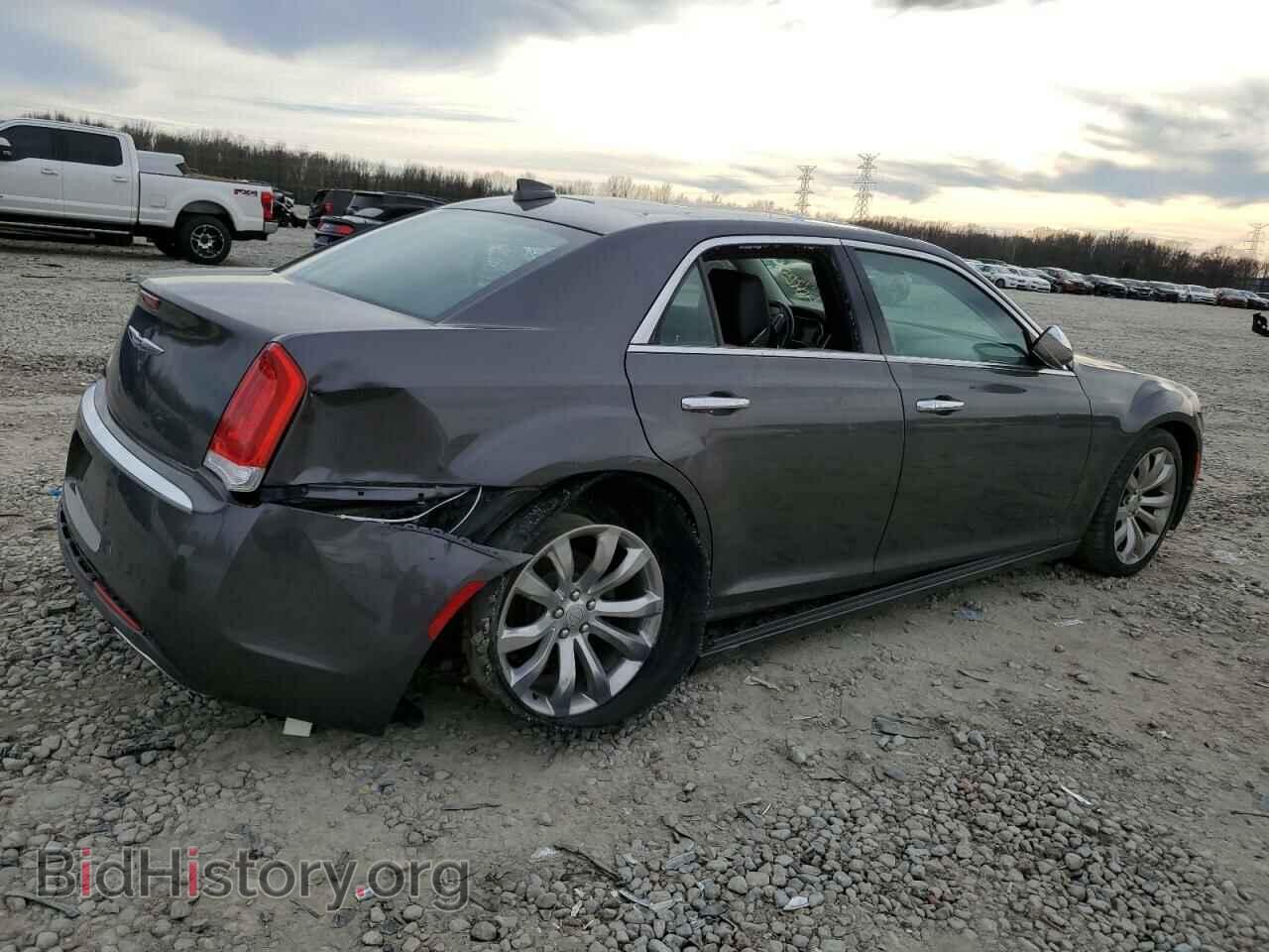 2017 CHRYSLER 300 - VIN: 2C3CCAEG2HH569993 - Фото 3