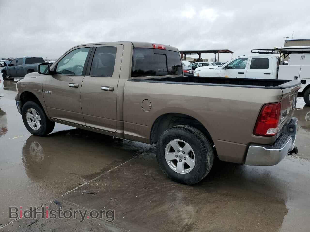 2010 DODGE RAM 1500 - VIN: 1D7RV1GT2AS256103 - Фото 2