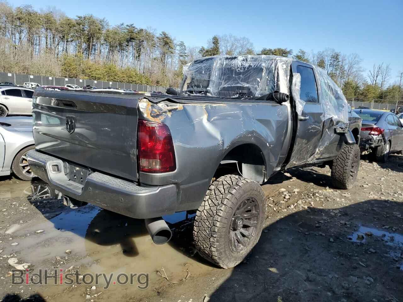 2013 RAM All Models - VIN: 3C6UR5DL2DG571572 - Photo 3