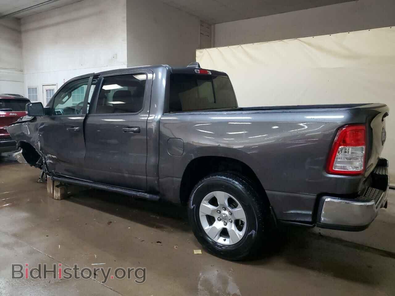 2021 RAM 1500 - VIN: 1C6SRFFT0MN541052 - Фото 2