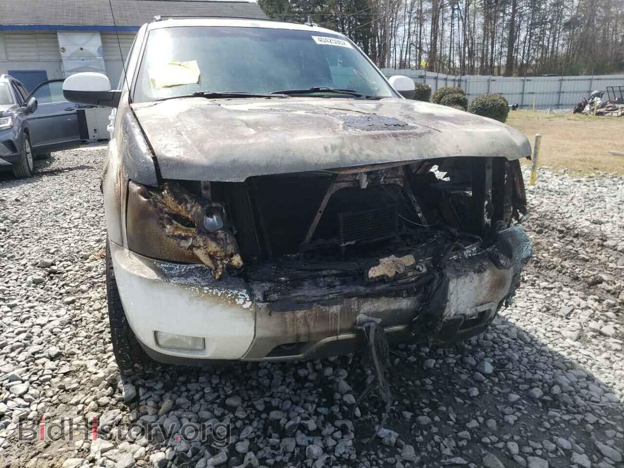 2011 CHEVROLET AVALANCHE - VIN: 3GNTKFE38BG117635 - Фото 9