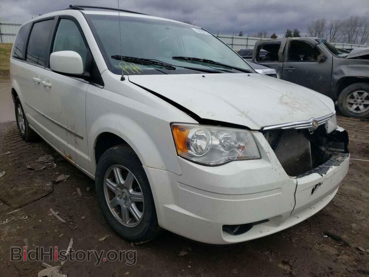 Photo 2A4RR5D19AR178424 - CHRYSLER MINIVAN 2010