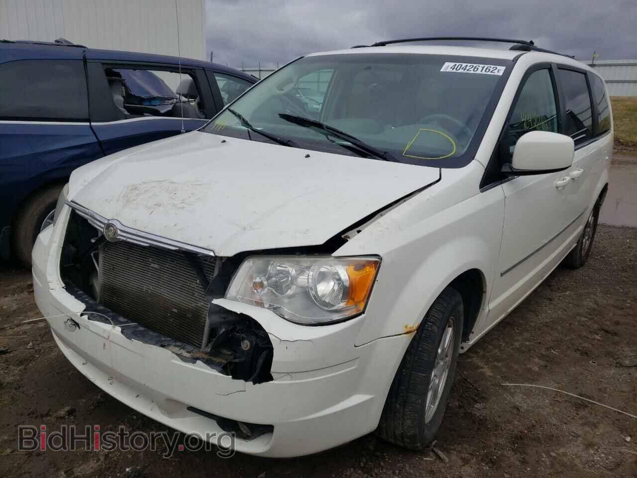 2010 CHRYSLER MINIVAN - VIN: 2A4RR5D19AR178424 - Photo 2