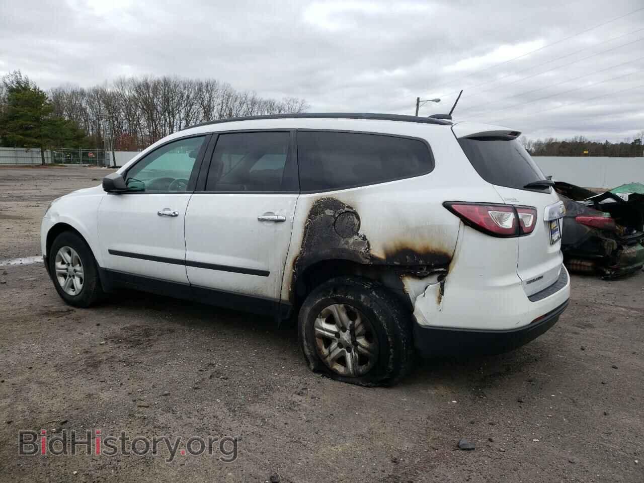 2017 CHEVROLET TRAVERSE - VIN: 1GNKRFEDXHJ324048 - Фото 2