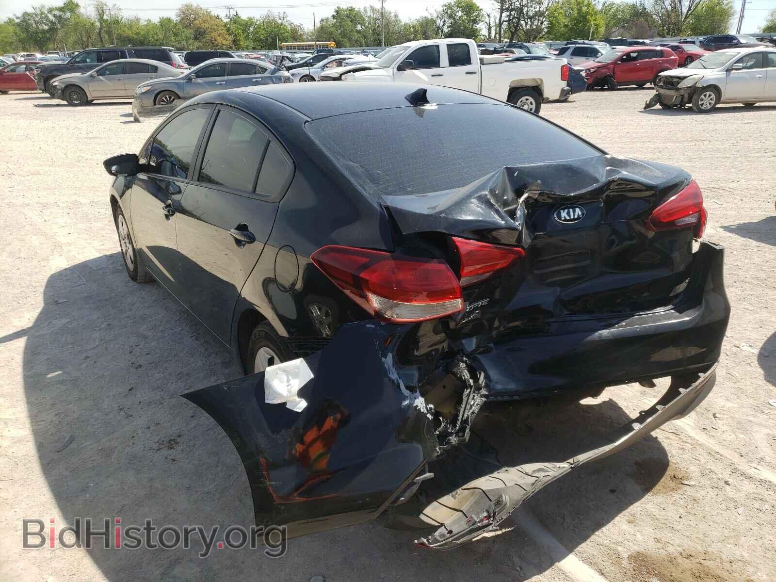 2017 KIA FORTE - VIN: 3KPFK4A75HE123769 - Photo 3