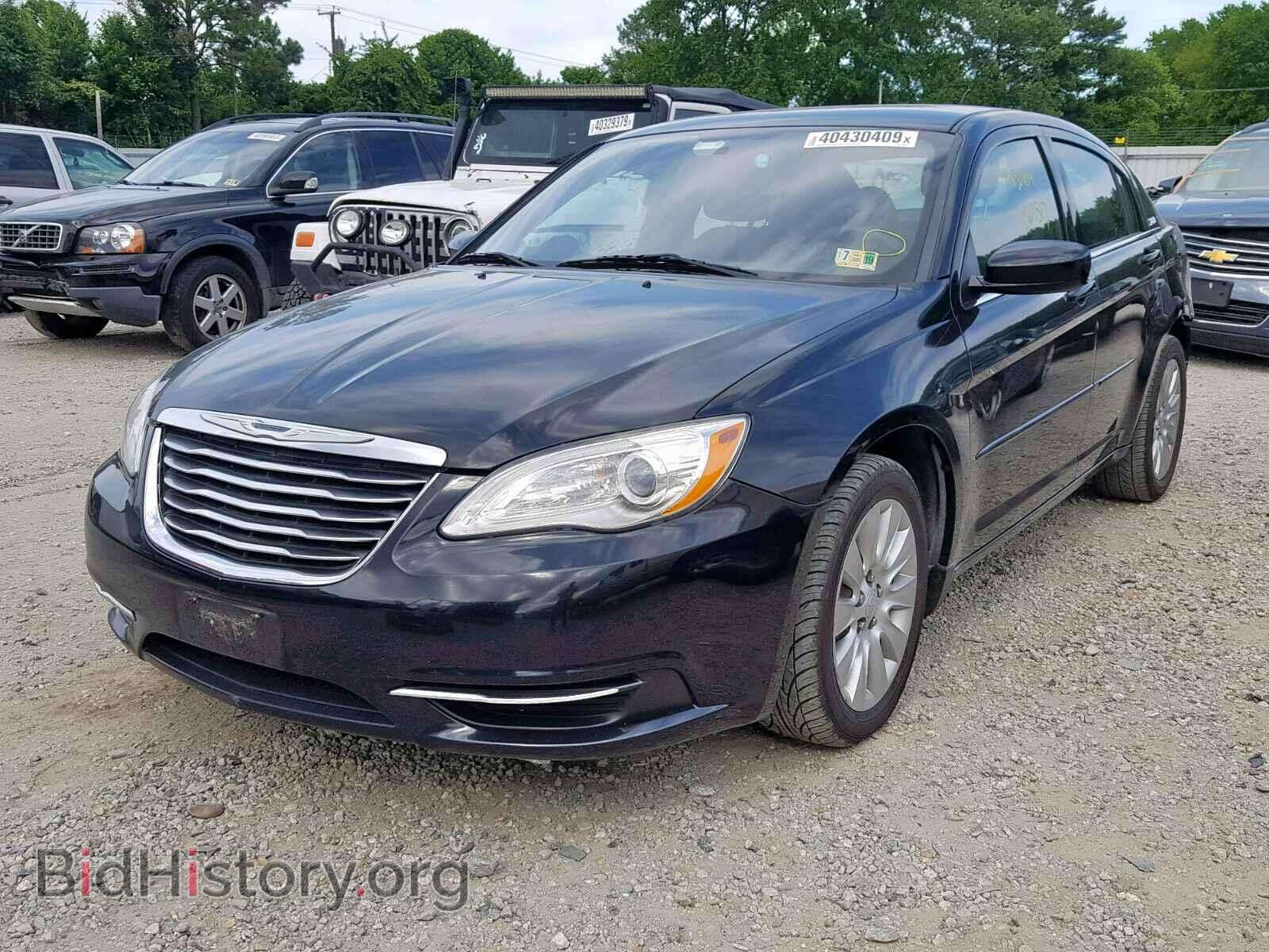 2012 CHRYSLER 200 - VIN: 1C3CCBAB3CN318013 - Фото 2