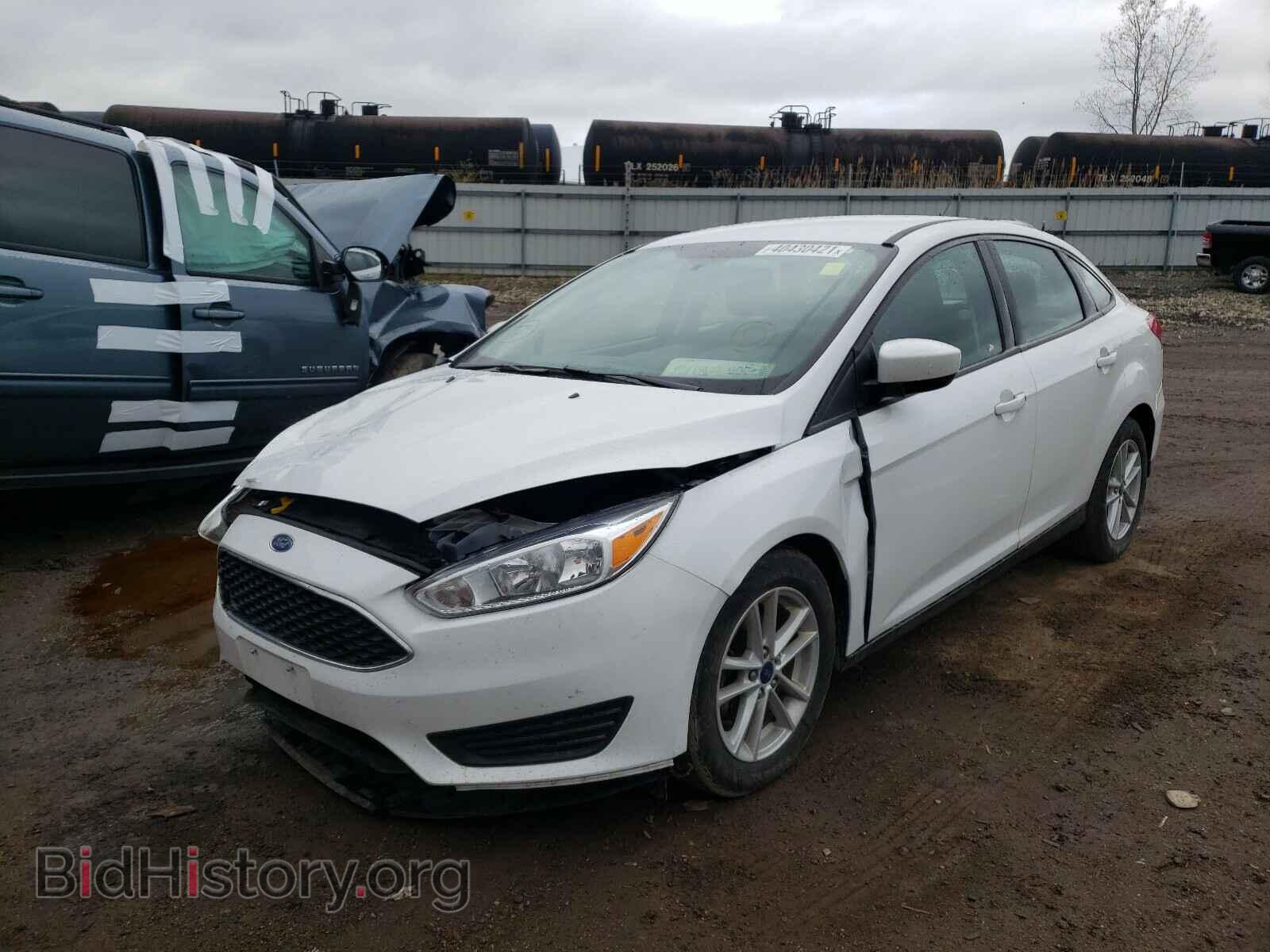 2018 FORD FOCUS - VIN: 1FADP3FE5JL275094 - Фото 2
