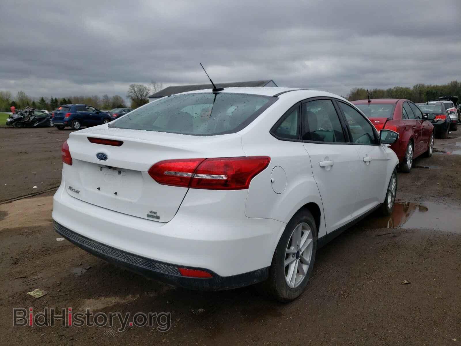 2018 FORD FOCUS - VIN: 1FADP3FE5JL275094 - Фото 4