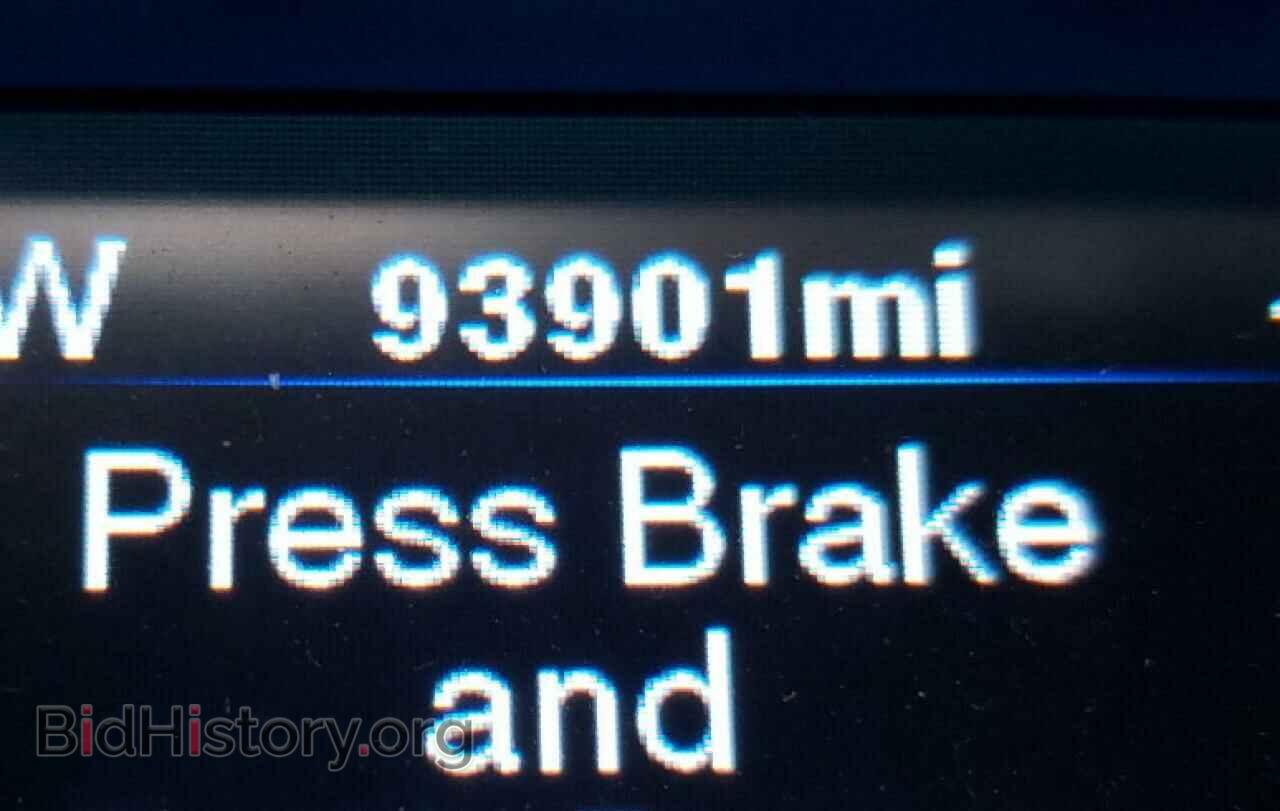 2012 CHRYSLER 300 - VIN: 2C3CCAFJ7CH800888 - Фото 8
