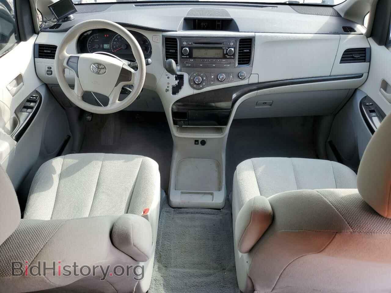 2011 TOYOTA SIENNA - VIN: 5TDKA3DC5BS004816 - Фото 8
