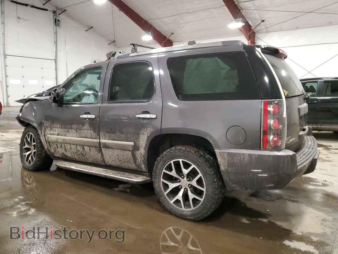 2011 GMC YUKON - VIN: 1GKS2EEF2BR228131 - Фото 2