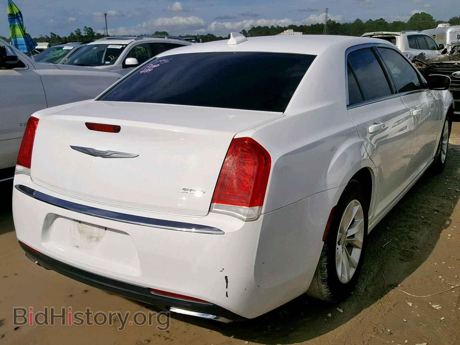 2015 CHRYSLER 300 - VIN: 2C3CCAAG2FH807084 - Photo 4
