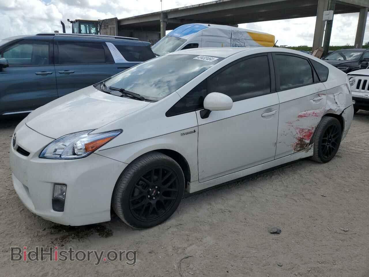 Фотография JTDKN3DU0B0268929 - TOYOTA PRIUS 2011